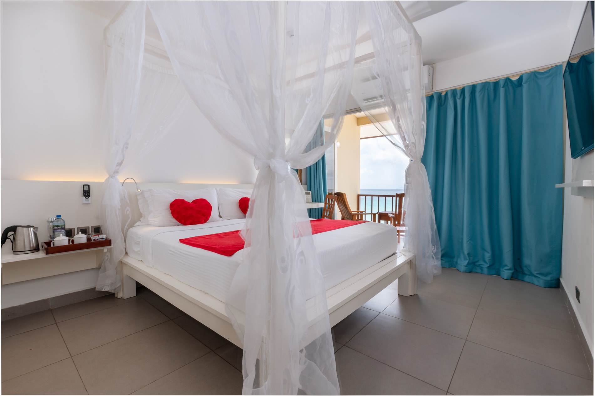 Honeymoon Suite At Coral Strand Hotel Seychelles Beach Hotel