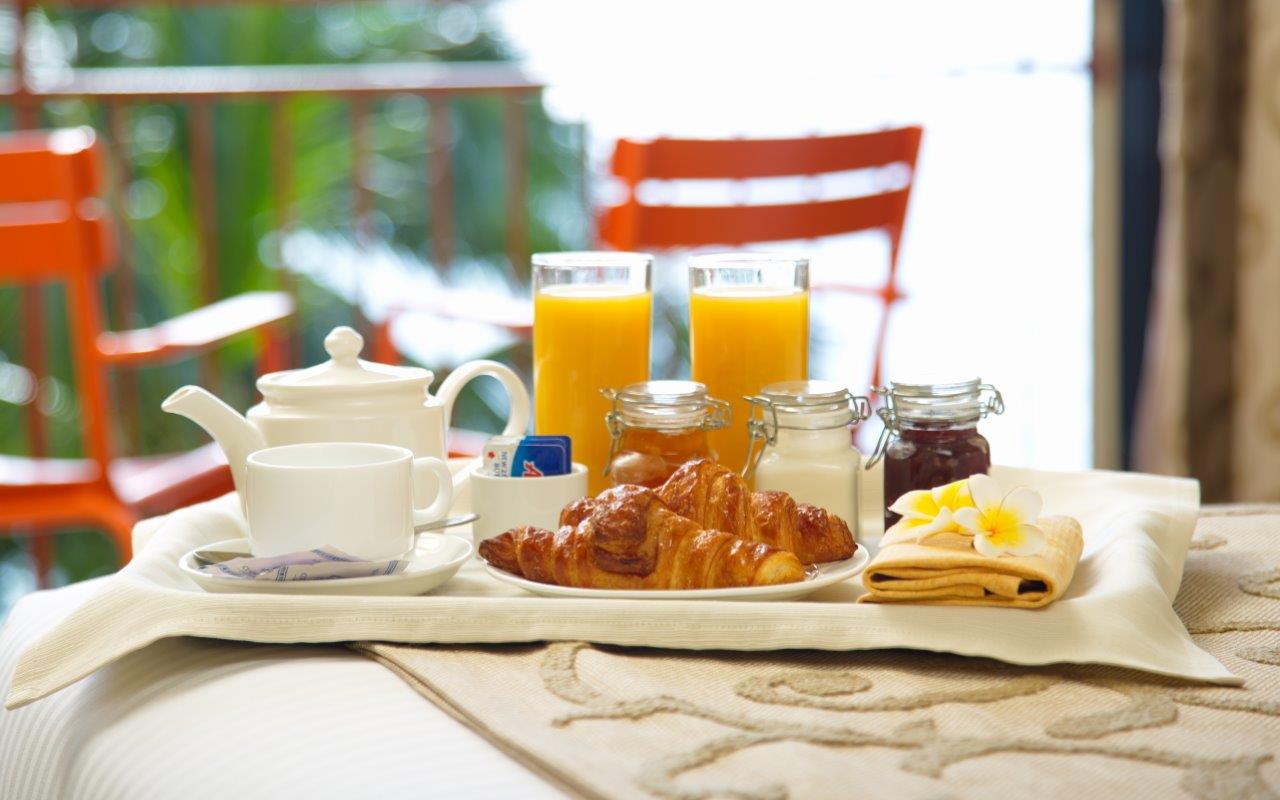 Обслуживание в номерах – Coral Strand Smart Choice 4*, Сейшелы, остров Маэ, Бо-Валлон