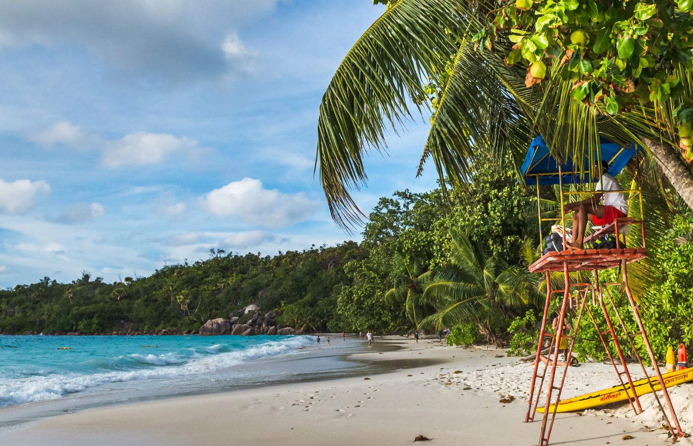 Swimming in Seychelles: healthy benefits – Coral Strand Smart Choice 4*, Beau Vallon, Mahe Island, Seychelles