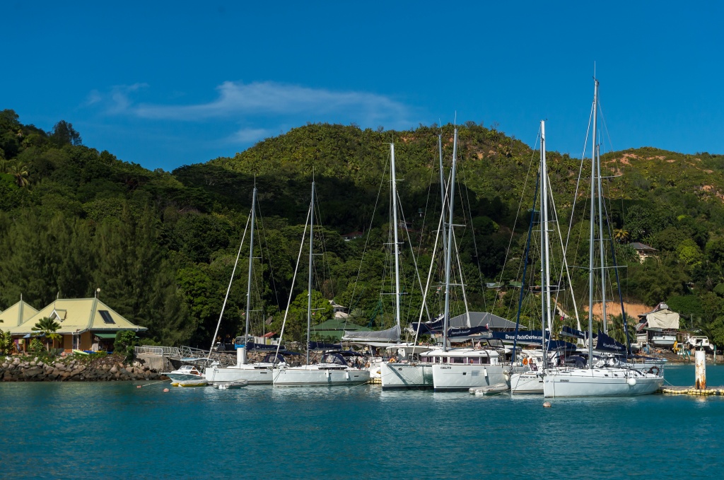 sailing seychelles.jpg