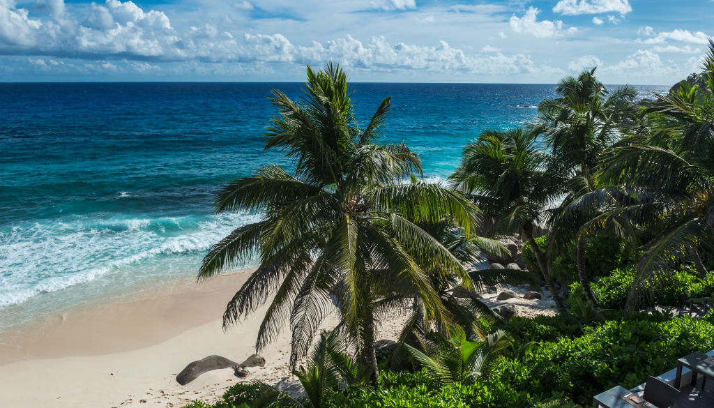 Seychelles beach rest