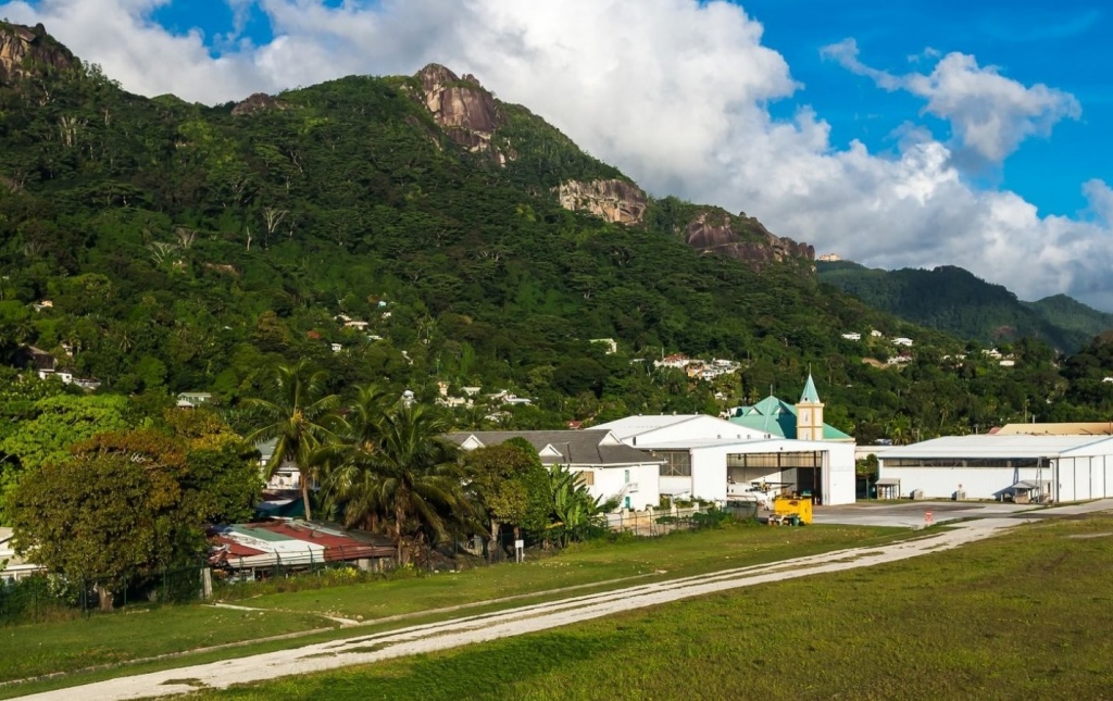 seychelles roads